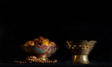 blue and gold ceramic bowl