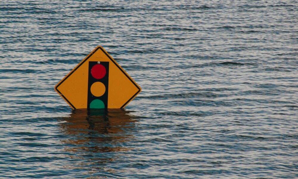 traffic light sign underwater